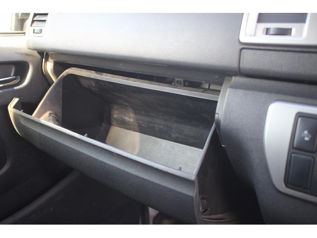 ハイエースバン  6型 純正ナビ ディーゼル車 地デジ バックカメラ 両側スライドドア フォグライト ETC Bluetooth マニュアルモード付AT プッシュスタート 電動格納ミラー オートハイビーム(70枚目)