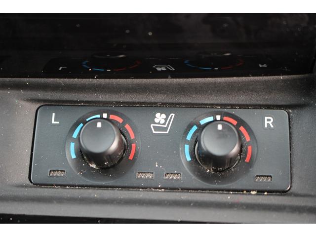 アルファードハイブリッド ＳＲ　後期型　禁煙車　純正１０型ナビ　Ｂカメラ　地デジ　温冷合皮シート　レーダークルーズコントロール　デジタルインナーミラー　両側電動　純正１７インチアルミホイール　３眼ＬＥＤヘッドライト（5枚目）