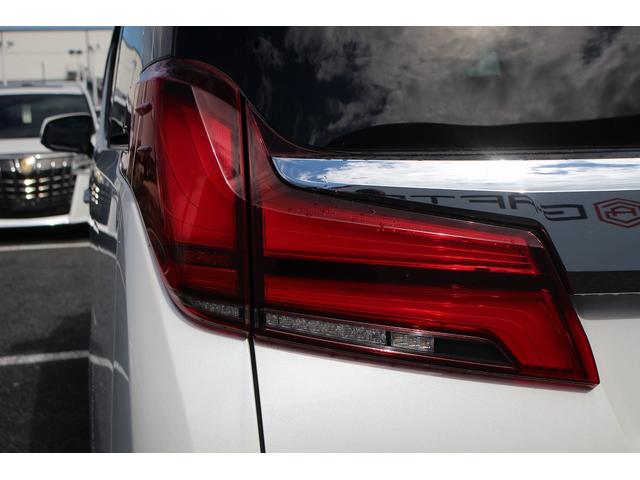 アルファードハイブリッド ＳＲ　後期型　禁煙車　純正１０型ナビ　Ｂカメラ　地デジ　温冷合皮シート　レーダークルーズコントロール　デジタルインナーミラー　両側電動　純正１７インチアルミホイール　３眼ＬＥＤヘッドライト（30枚目）