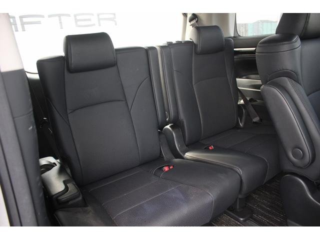 アルファードハイブリッド ＳＲ　後期型　禁煙車　純正１０型ナビ　Ｂカメラ　地デジ　温冷合皮シート　レーダークルーズコントロール　デジタルインナーミラー　両側電動　純正１７インチアルミホイール　３眼ＬＥＤヘッドライト（38枚目）