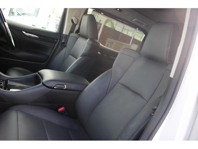 アルファードハイブリッド ＳＲ　後期型　禁煙車　純正１０型ナビ　Ｂカメラ　地デジ　温冷合皮シート　レーダークルーズコントロール　デジタルインナーミラー　両側電動　純正１７インチアルミホイール　３眼ＬＥＤヘッドライト（43枚目）