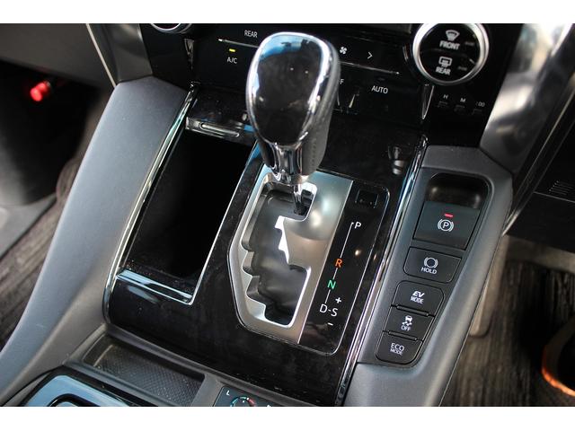 アルファードハイブリッド ＳＲ　後期型　禁煙車　純正１０型ナビ　Ｂカメラ　地デジ　温冷合皮シート　レーダークルーズコントロール　デジタルインナーミラー　両側電動　純正１７インチアルミホイール　３眼ＬＥＤヘッドライト（49枚目）