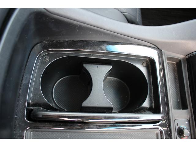 アルファードハイブリッド ＳＲ　後期型　禁煙車　純正１０型ナビ　Ｂカメラ　地デジ　温冷合皮シート　レーダークルーズコントロール　デジタルインナーミラー　両側電動　純正１７インチアルミホイール　３眼ＬＥＤヘッドライト（64枚目）