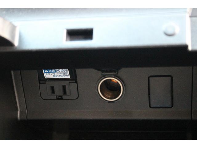 アルファードハイブリッド ＳＲ　後期型　禁煙車　純正１０型ナビ　Ｂカメラ　地デジ　温冷合皮シート　レーダークルーズコントロール　デジタルインナーミラー　両側電動　純正１７インチアルミホイール　３眼ＬＥＤヘッドライト（67枚目）