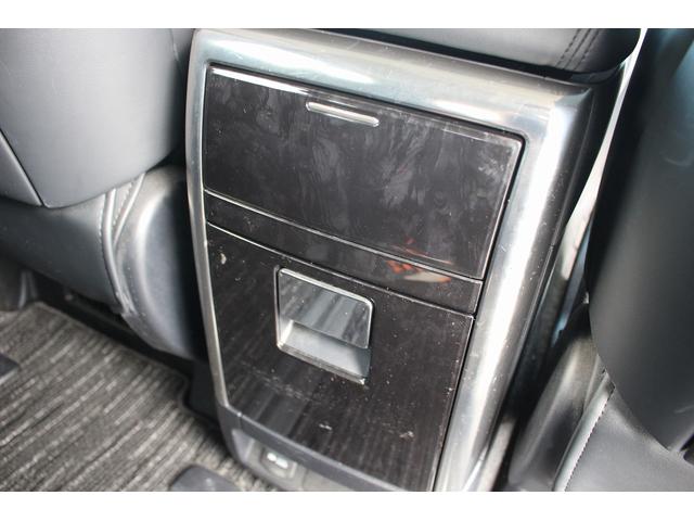 アルファードハイブリッド ＳＲ　後期型　禁煙車　純正１０型ナビ　Ｂカメラ　地デジ　温冷合皮シート　レーダークルーズコントロール　デジタルインナーミラー　両側電動　純正１７インチアルミホイール　３眼ＬＥＤヘッドライト（68枚目）