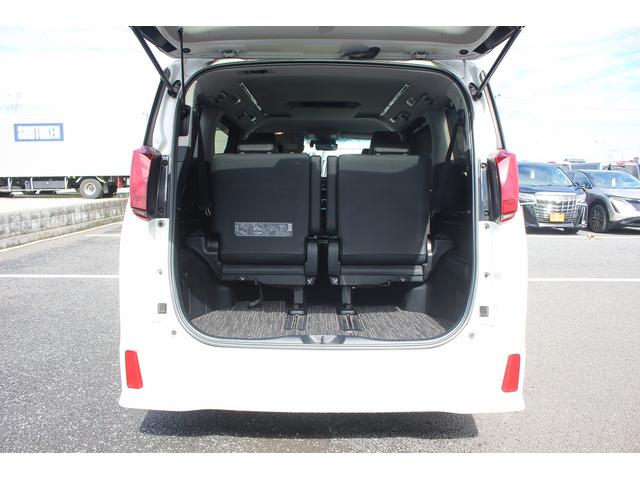 アルファードハイブリッド ＳＲ　後期型　禁煙車　純正１０型ナビ　Ｂカメラ　地デジ　温冷合皮シート　レーダークルーズコントロール　デジタルインナーミラー　両側電動　純正１７インチアルミホイール　３眼ＬＥＤヘッドライト（77枚目）