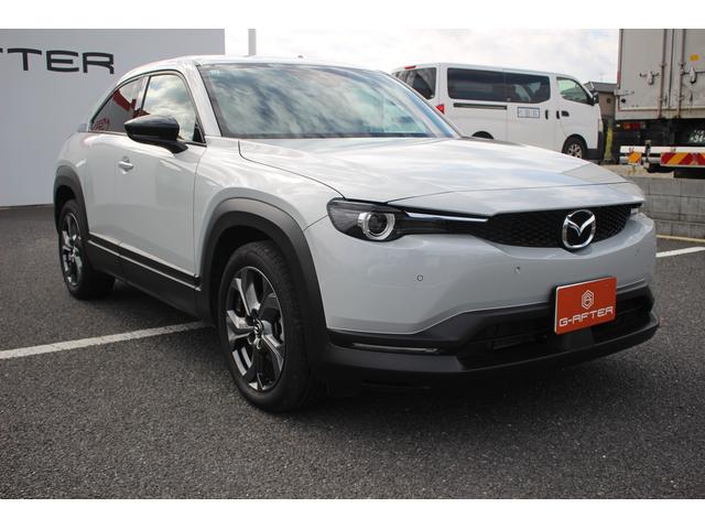 MX-30 モダンコンフィデンス 禁煙車 純正ナビ R5登録 アップルカープレイ ワンオーナー 地デジ アラウンドビューモニター レーダークルーズコントロール ステアリングヒーター ETC シートヒーター シートポジションメモリー(9枚目)