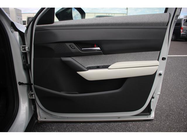 MX-30 モダンコンフィデンス 禁煙車 純正ナビ R5登録 アップルカープレイ ワンオーナー 地デジ アラウンドビューモニター レーダークルーズコントロール ステアリングヒーター ETC シートヒーター シートポジションメモリー(32枚目)