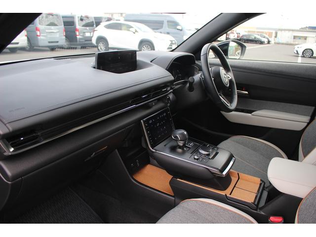 MX-30 モダンコンフィデンス 禁煙車 純正ナビ R5登録 アップルカープレイ ワンオーナー 地デジ アラウンドビューモニター レーダークルーズコントロール ステアリングヒーター ETC シートヒーター シートポジションメモリー(42枚目)