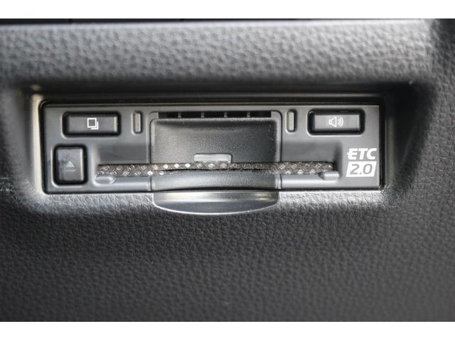 ハリアーハイブリッド Ｚ　禁煙車　純正ナビ　地デジ　ＪＢＬサウンド　調光パノラマルーフ　トヨタセーフティーセンス　全周囲カメラ　電動リアゲート　ＥＴＣ２．０　ハーフレザーシート　デジタルインミラー　ブラインドスポットモニター（7枚目）