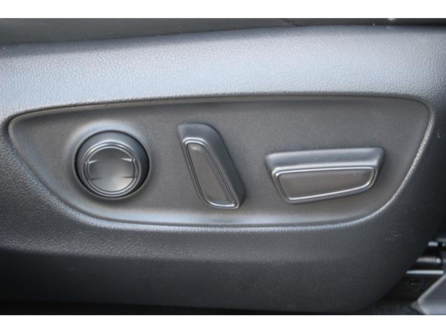 ハリアーハイブリッド Ｚ　禁煙車　純正ナビ　地デジ　ＪＢＬサウンド　調光パノラマルーフ　トヨタセーフティーセンス　全周囲カメラ　電動リアゲート　ＥＴＣ２．０　ハーフレザーシート　デジタルインミラー　ブラインドスポットモニター（8枚目）