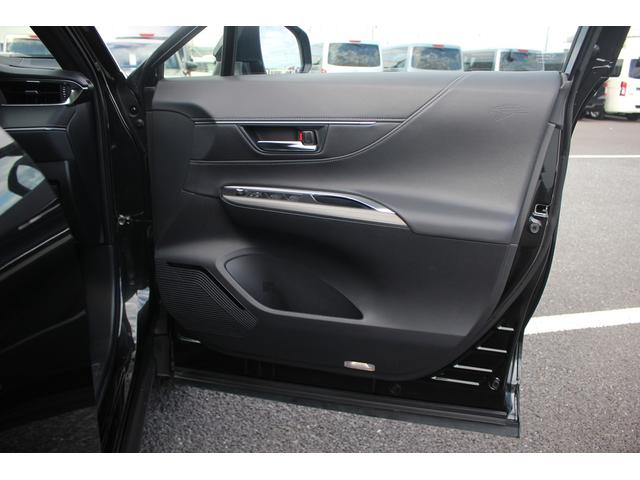 ハリアーハイブリッド Ｚ　禁煙車　純正ナビ　地デジ　ＪＢＬサウンド　調光パノラマルーフ　トヨタセーフティーセンス　全周囲カメラ　電動リアゲート　ＥＴＣ２．０　ハーフレザーシート　デジタルインミラー　ブラインドスポットモニター（33枚目）