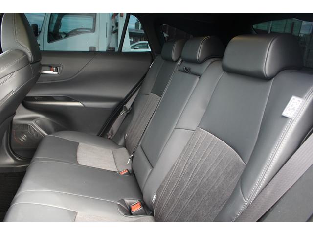 ハリアーハイブリッド Ｚ　禁煙車　純正ナビ　地デジ　ＪＢＬサウンド　調光パノラマルーフ　トヨタセーフティーセンス　全周囲カメラ　電動リアゲート　ＥＴＣ２．０　ハーフレザーシート　デジタルインミラー　ブラインドスポットモニター（39枚目）