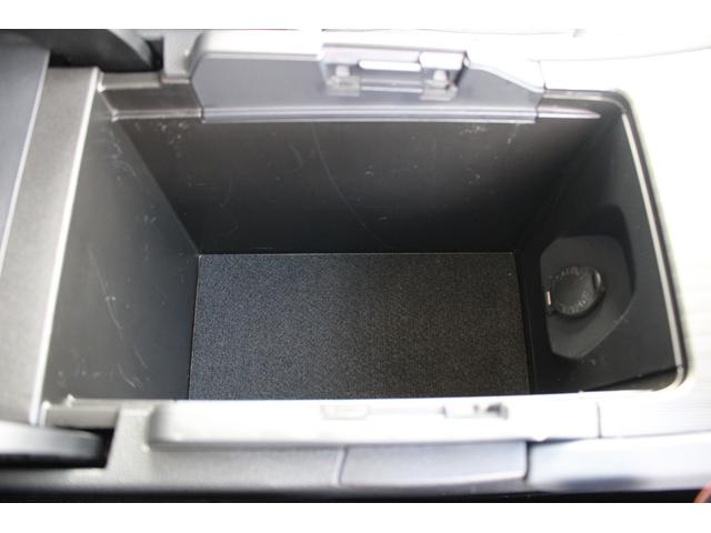 ハリアーハイブリッド Ｚ　禁煙車　純正ナビ　地デジ　ＪＢＬサウンド　調光パノラマルーフ　トヨタセーフティーセンス　全周囲カメラ　電動リアゲート　ＥＴＣ２．０　ハーフレザーシート　デジタルインミラー　ブラインドスポットモニター（63枚目）