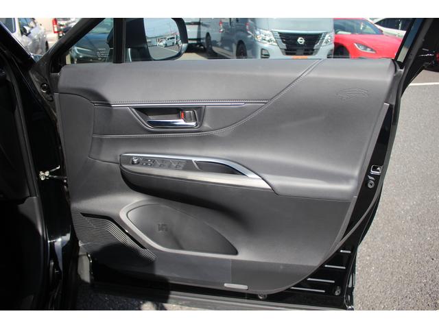 ハリアーハイブリッド Ｚ　後期型　禁煙車　１２．３インチナビＪＢＬサウンドシステム　インテリジェントクリアランスソナー　ヘットアップディスプレイ　バックカメラ　ＥＴＣ２．０　地デジ　レーダークルーズコントロール（32枚目）