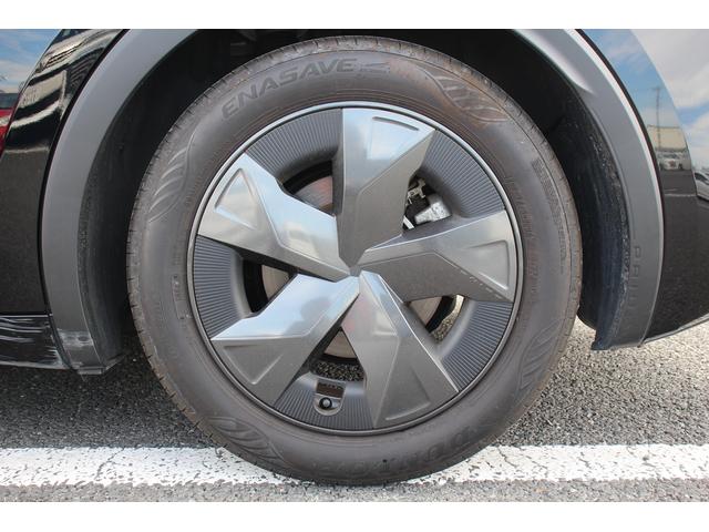 プリウス U 禁煙車 純正オーディオディスプレイ 地デジ シートヒーター 全周囲カメラ LEDヘッドライト レーダークルーズコントロール ETC2.0 100V電源 レーンアシスト 寒冷地仕様 アイドリングストップ(18枚目)