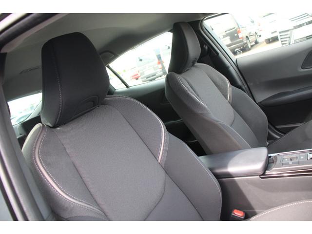 プリウス U 禁煙車 純正オーディオディスプレイ 地デジ シートヒーター 全周囲カメラ LEDヘッドライト レーダークルーズコントロール ETC2.0 100V電源 レーンアシスト 寒冷地仕様 アイドリングストップ(30枚目)