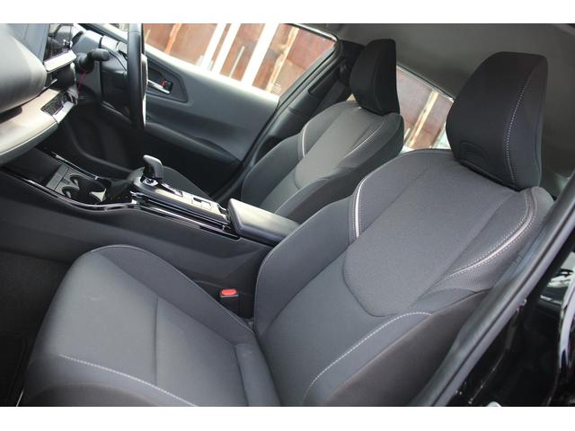 プリウス U 禁煙車 純正オーディオディスプレイ 地デジ シートヒーター 全周囲カメラ LEDヘッドライト レーダークルーズコントロール ETC2.0 100V電源 レーンアシスト 寒冷地仕様 アイドリングストップ(39枚目)