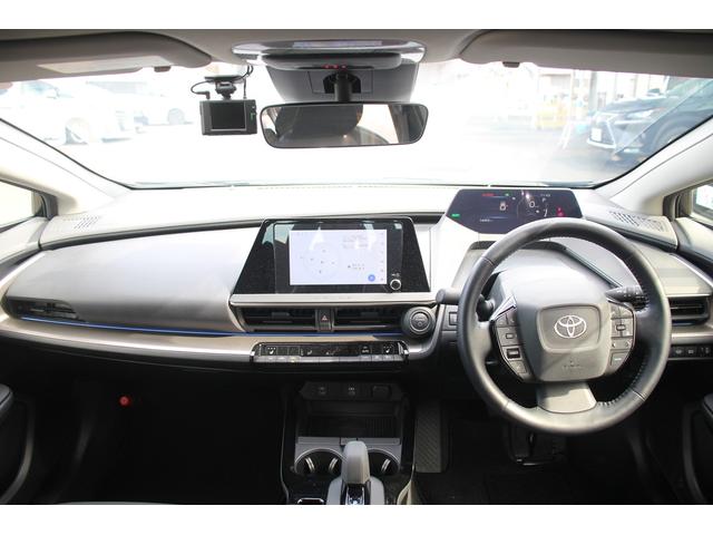 プリウス U 禁煙車 純正オーディオディスプレイ 地デジ シートヒーター 全周囲カメラ LEDヘッドライト レーダークルーズコントロール ETC2.0 100V電源 レーンアシスト 寒冷地仕様 アイドリングストップ(40枚目)