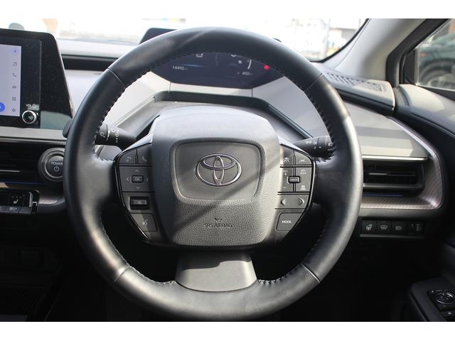 プリウス U 禁煙車 純正オーディオディスプレイ 地デジ シートヒーター 全周囲カメラ LEDヘッドライト レーダークルーズコントロール ETC2.0 100V電源 レーンアシスト 寒冷地仕様 アイドリングストップ(41枚目)