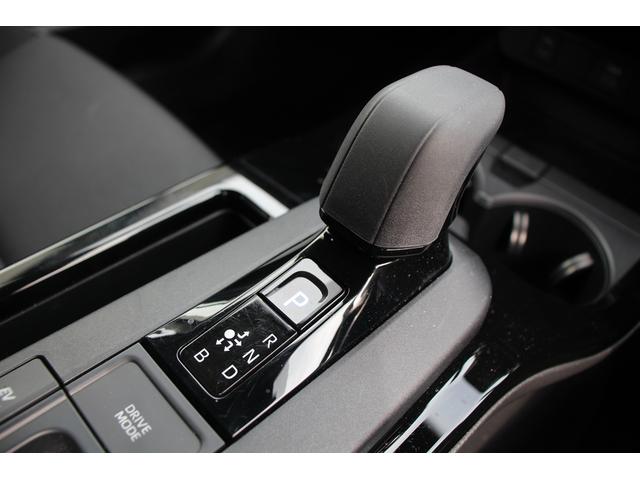 プリウス U 禁煙車 純正オーディオディスプレイ 地デジ シートヒーター 全周囲カメラ LEDヘッドライト レーダークルーズコントロール ETC2.0 100V電源 レーンアシスト 寒冷地仕様 アイドリングストップ(42枚目)