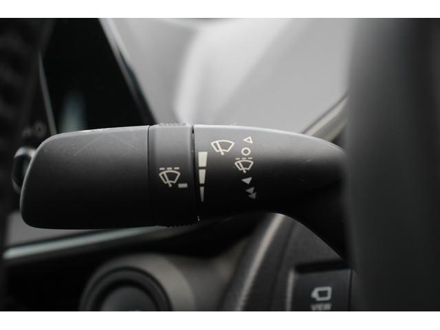 プリウス U 禁煙車 純正オーディオディスプレイ 地デジ シートヒーター 全周囲カメラ LEDヘッドライト レーダークルーズコントロール ETC2.0 100V電源 レーンアシスト 寒冷地仕様 アイドリングストップ(51枚目)