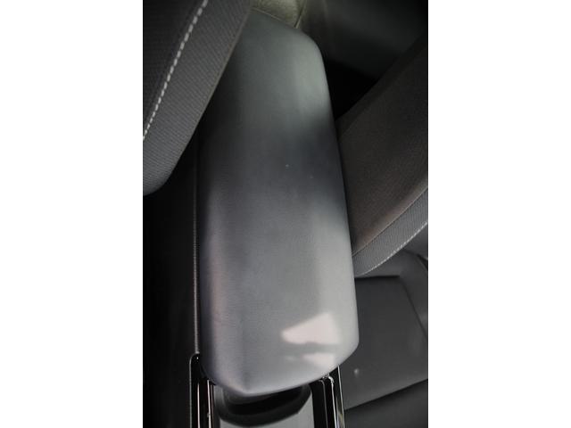 プリウス U 禁煙車 純正オーディオディスプレイ 地デジ シートヒーター 全周囲カメラ LEDヘッドライト レーダークルーズコントロール ETC2.0 100V電源 レーンアシスト 寒冷地仕様 アイドリングストップ(56枚目)