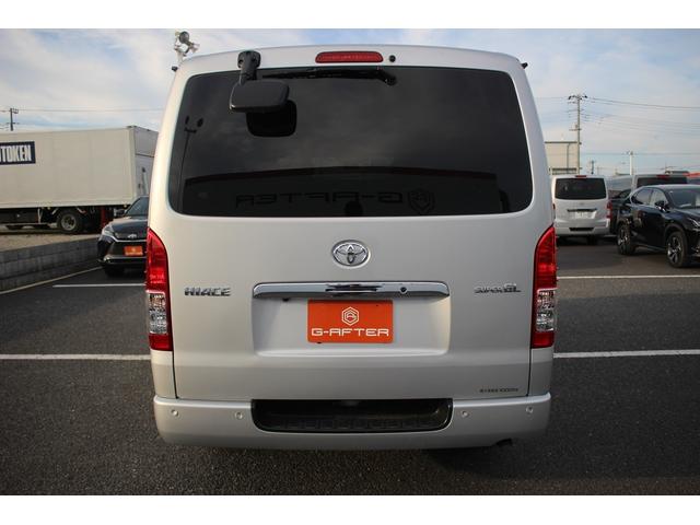 ハイエースバン 　禁煙車　純正ナビ　地デジ　バックカメラ　クリアランスソナー　Ｂｌｕｅｔｏｏｔｈ接続　ＨＩＤヘッドライト　ＥＴＣ　電動格納ミラー　フォグライト　両側スライドドア　オートライト（12枚目）