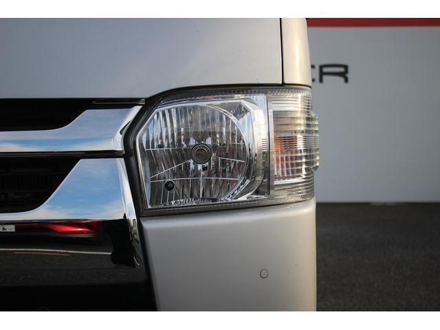 ハイエースバン 　禁煙車　純正ナビ　地デジ　バックカメラ　クリアランスソナー　Ｂｌｕｅｔｏｏｔｈ接続　ＨＩＤヘッドライト　ＥＴＣ　電動格納ミラー　フォグライト　両側スライドドア　オートライト（20枚目）