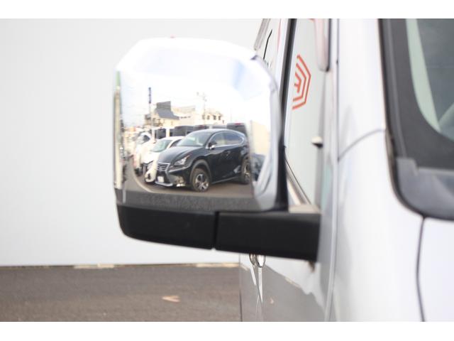 ハイエースバン 　禁煙車　純正ナビ　地デジ　バックカメラ　クリアランスソナー　Ｂｌｕｅｔｏｏｔｈ接続　ＨＩＤヘッドライト　ＥＴＣ　電動格納ミラー　フォグライト　両側スライドドア　オートライト（25枚目）