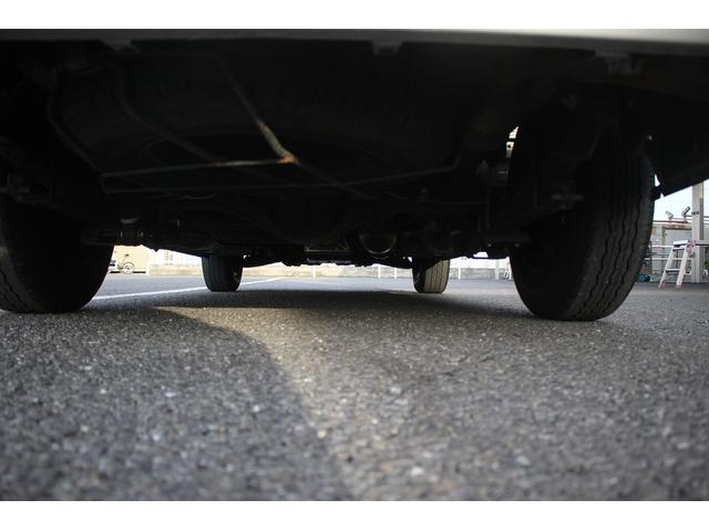 ハイエースバン 　禁煙車　純正ナビ　地デジ　バックカメラ　クリアランスソナー　Ｂｌｕｅｔｏｏｔｈ接続　ＨＩＤヘッドライト　ＥＴＣ　電動格納ミラー　フォグライト　両側スライドドア　オートライト（32枚目）