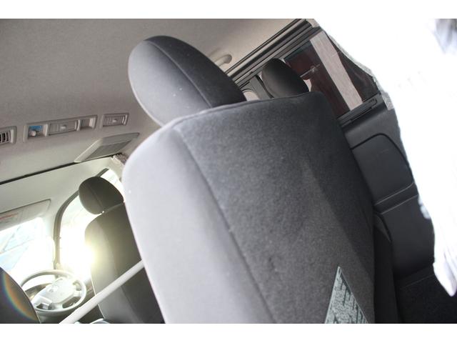 ハイエースバン 　禁煙車　純正ナビ　地デジ　バックカメラ　クリアランスソナー　Ｂｌｕｅｔｏｏｔｈ接続　ＨＩＤヘッドライト　ＥＴＣ　電動格納ミラー　フォグライト　両側スライドドア　オートライト（40枚目）