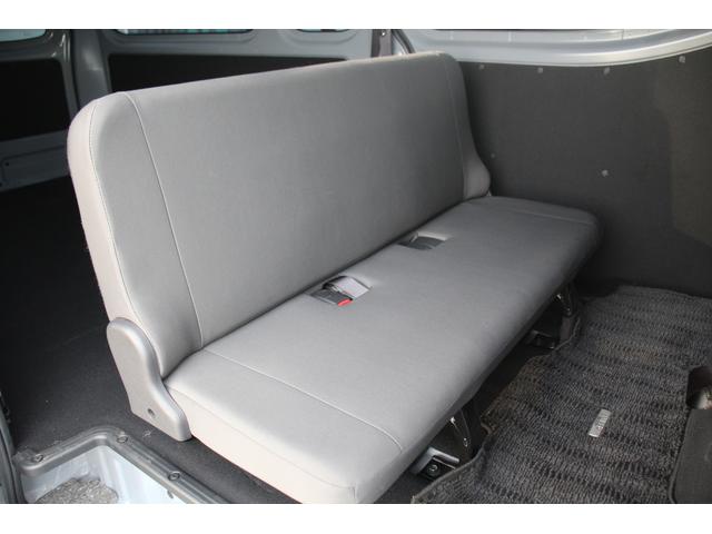 キャラバン ＳロングＥＸ　禁煙車　１オーナー　純正ナビ　アラウンドビューモニター　地デジ　衝突軽減　両側スライドドア　１５インチＡＷ　ＬＥＤヘットライト　マニュアルモード付き　Ｂｌｕｅｔｏｏｔｈ接続（30枚目）
