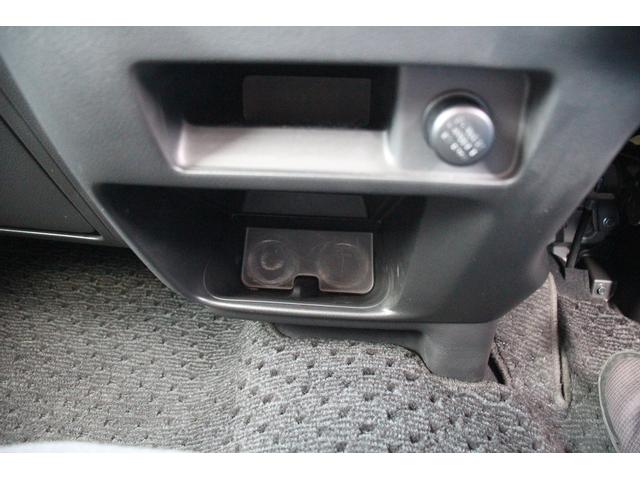 キャラバン ＳロングＥＸ　禁煙車　１オーナー　純正ナビ　アラウンドビューモニター　地デジ　衝突軽減　両側スライドドア　１５インチＡＷ　ＬＥＤヘットライト　マニュアルモード付き　Ｂｌｕｅｔｏｏｔｈ接続（64枚目）