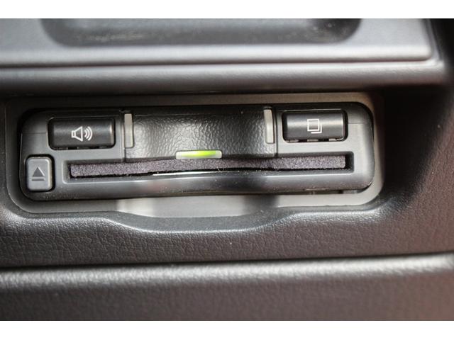 CX-60 25S Lパッケージ 禁煙車 純正ナビ 全周囲カメラ 地デジ レーダークルーズコントロール 温熱赤革 電動リアゲート 衝突軽減ブレーキ Applecarplay レーンキープアシスト ステアリングヒーター(9枚目)