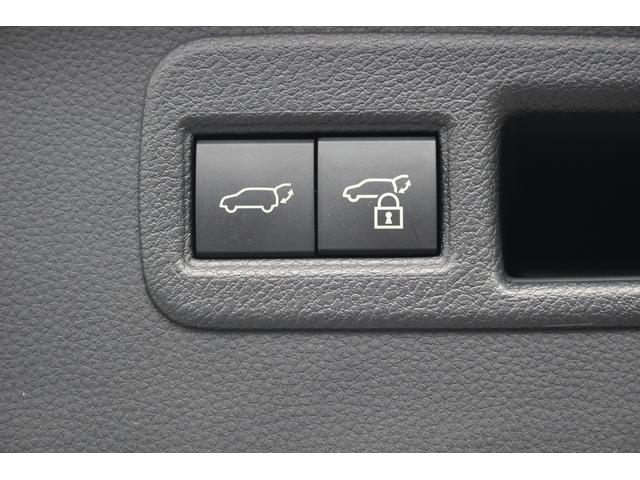 ハリアーハイブリッド Ｇ　後期型　ブラックハーフレザー　純正１２．３型ナビ　電動リアゲート　デジタルインナーミラー　地デジ　純正１８インチアルミホイール　ＥＴＣ２．０　バックカメラ　クリアランスソナー　ＬＥＤヘッドライト（5枚目）