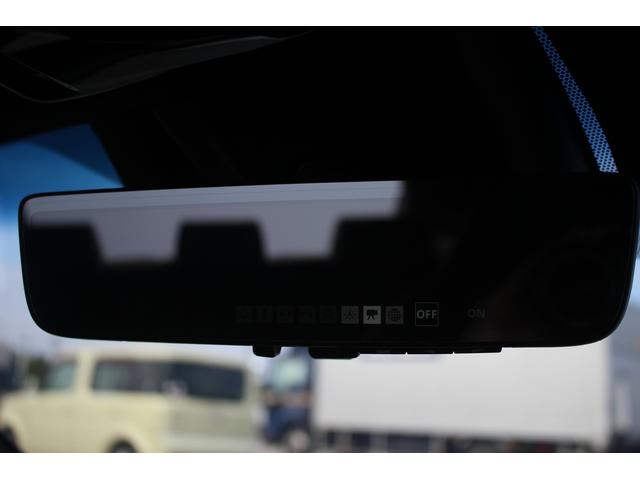 ハリアーハイブリッド Ｇ　後期型　ブラックハーフレザー　純正１２．３型ナビ　電動リアゲート　デジタルインナーミラー　地デジ　純正１８インチアルミホイール　ＥＴＣ２．０　バックカメラ　クリアランスソナー　ＬＥＤヘッドライト（8枚目）