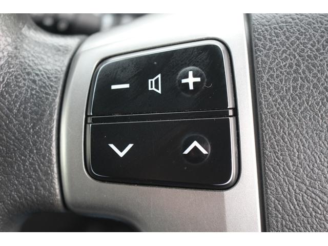 ハイエースバン 4型モデル 禁煙車 純正ナビ フルセグTV LEDヘッドライト ETC スマートキープッシュスタート 100V充電 電動格納ドアミラー Bluetooth接続可 CD.DVD再生可(7枚目)