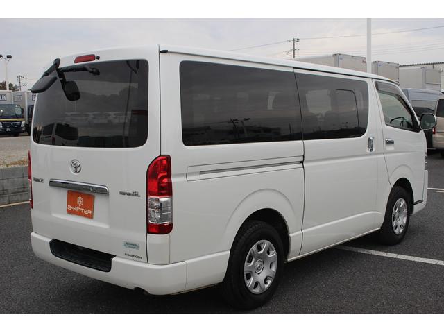 ハイエースバン 4型モデル 禁煙車 純正ナビ フルセグTV LEDヘッドライト ETC スマートキープッシュスタート 100V充電 電動格納ドアミラー Bluetooth接続可 CD.DVD再生可(15枚目)
