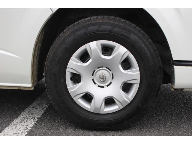 ハイエースバン 4型モデル 禁煙車 純正ナビ フルセグTV LEDヘッドライト ETC スマートキープッシュスタート 100V充電 電動格納ドアミラー Bluetooth接続可 CD.DVD再生可(17枚目)