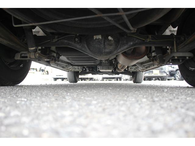 ハイエースバン 4型モデル 禁煙車 純正ナビ フルセグTV LEDヘッドライト ETC スマートキープッシュスタート 100V充電 電動格納ドアミラー Bluetooth接続可 CD.DVD再生可(31枚目)