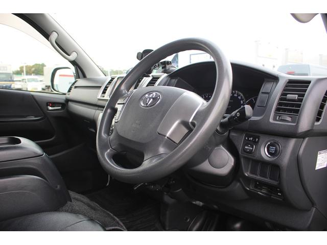 ハイエースバン 4型モデル 禁煙車 純正ナビ フルセグTV LEDヘッドライト ETC スマートキープッシュスタート 100V充電 電動格納ドアミラー Bluetooth接続可 CD.DVD再生可(33枚目)