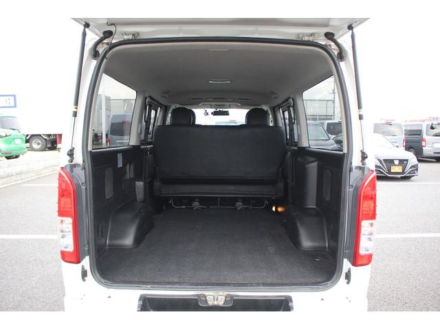 ハイエースバン 4型モデル 禁煙車 純正ナビ フルセグTV LEDヘッドライト ETC スマートキープッシュスタート 100V充電 電動格納ドアミラー Bluetooth接続可 CD.DVD再生可(67枚目)
