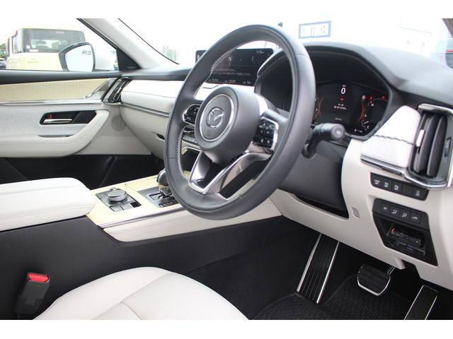CX-60 XD-ハイブリッド プレミアムモダン 禁煙車 フルセグTV サンルーフ 全周囲カメラ BOSEサウンド レーダークルーズコントロール 白革シート ETC シートヒーター シートクーラー 電動リアゲート 衝突軽減ブレーキ(31枚目)