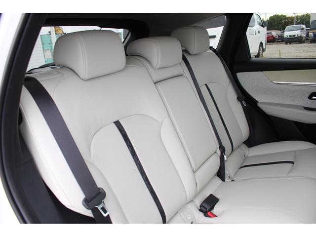 CX-60 XD-ハイブリッド プレミアムモダン 禁煙車 フルセグTV サンルーフ 全周囲カメラ BOSEサウンド レーダークルーズコントロール 白革シート ETC シートヒーター シートクーラー 電動リアゲート 衝突軽減ブレーキ(35枚目)