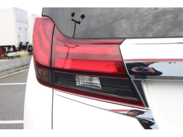 アルファード ２．５Ｓ　Ｃパッケージ　禁煙車　アルパイン１０型ナビ　モデリスタフルエアロ　フルセグＴＶ　ツインムーンルーフ　後席モニター　バックカメラ　ＥＴＣ　オートクルーズコントロール　シートヒーター　パワーシート　クリアランスソナー（28枚目）