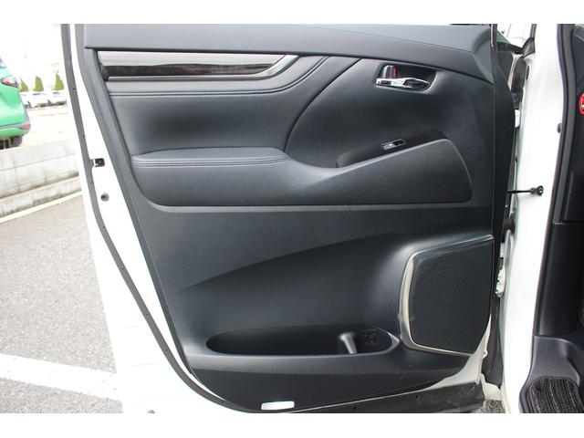 アルファード ２．５Ｓ　Ｃパッケージ　禁煙車　アルパイン１０型ナビ　モデリスタフルエアロ　フルセグＴＶ　ツインムーンルーフ　後席モニター　バックカメラ　ＥＴＣ　オートクルーズコントロール　シートヒーター　パワーシート　クリアランスソナー（38枚目）