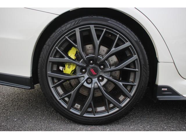 ＷＲＸ ＳＴＩ ＳＴＩ　タイプＳ　禁煙車　後期型　６ＭＴ　１オーナー　純正ナビ　フルセグＴＶ　ＲＥＣＡＲＤハーフレザーシート　ＥＴＣ　ＳＴＩエアロ　バックカメラ　パワーシート　純正１９インチアルミホイール　シートヒーター（17枚目）