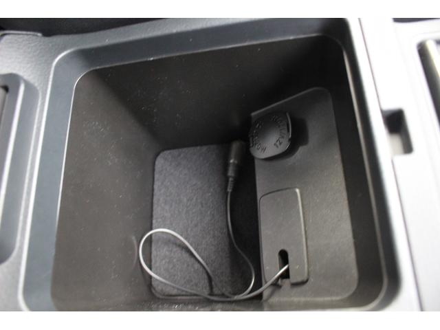 ＷＲＸ ＳＴＩ ＳＴＩ　タイプＳ　禁煙車　後期型　６ＭＴ　１オーナー　純正ナビ　フルセグＴＶ　ＲＥＣＡＲＤハーフレザーシート　ＥＴＣ　ＳＴＩエアロ　バックカメラ　パワーシート　純正１９インチアルミホイール　シートヒーター（62枚目）