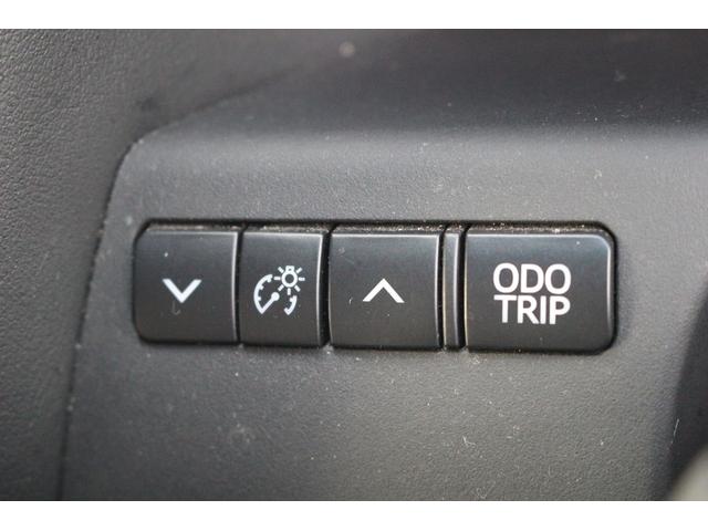 アルファード ２．５Ｓ　タイプゴールド　禁煙車　フルセグＴＶ　純正９型ナビ　バックカメラ　両側電動スライドドア　電動リアゲート　純正１７インチアルミホイール　ＥＴＣ２．０　ＤＶＤ再生　ツインムーンルーフ　後席モニター　３眼ＬＥＤヘッドライト（49枚目）